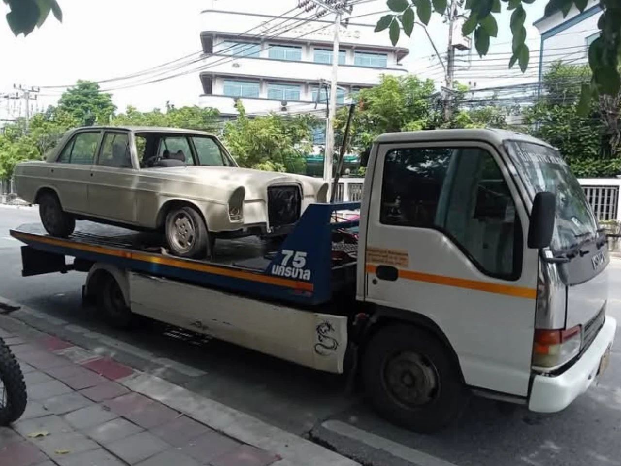 รถสไลด์ บางรัก กรุงเทพ
