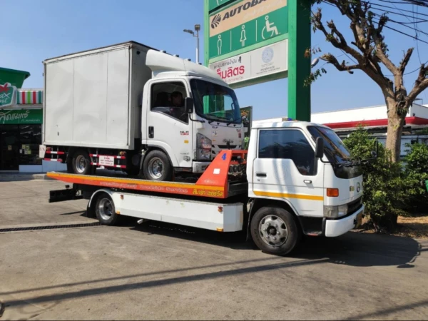 Isuzu NLR @มวกเหล็ก สระบุรี