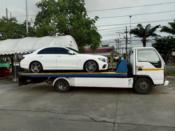 Benz E-Class @ท่าใหม่ จันทบุรี
