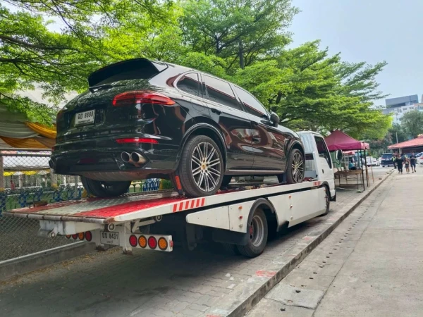 Porsche Cayenne @ห้วยขวาง กรุงเทพ