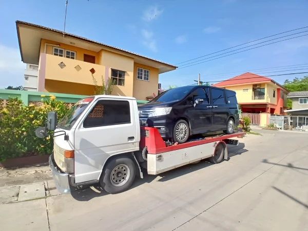 Nissan Serena @มีนบุรี กรุงเทพ