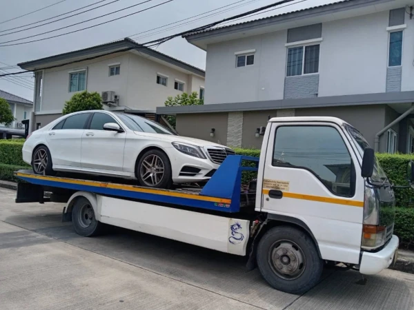 Benz E-Class @ปทุมวัน กรุงเทพ