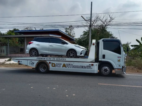Toyota Yaris @ศรีราชา ชลบุรี
