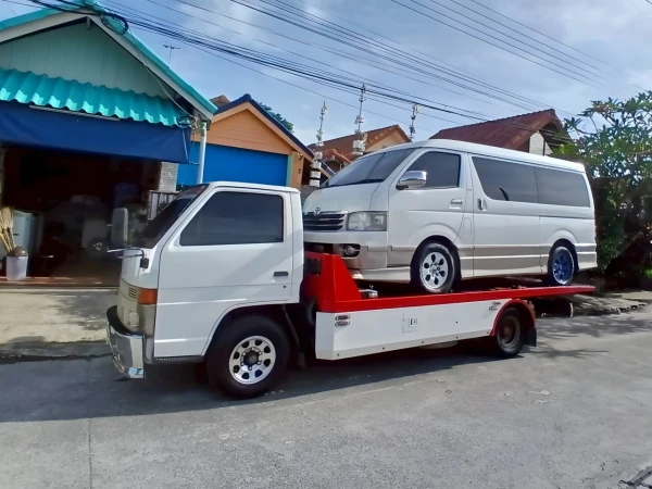 Toyota Hiace @บึงกุ่ม กรุงเทพ