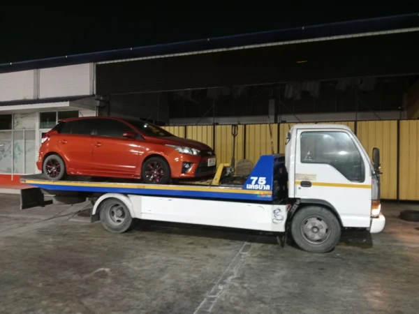 Toyota Yaris @นครชัยศรี นครปฐม