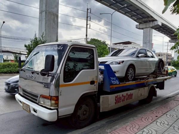 Ford Mondeo @ไทรน้อย นนทบุรี