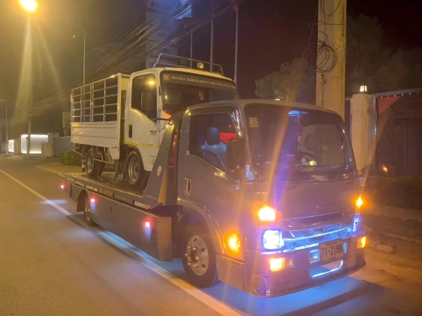 Isuzu NLR @ทุ่งครุ กรุงเทพ