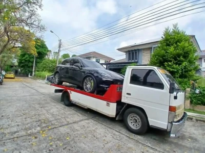 บริการสไลด์รถ รถเสีย สไลด์เข้าศูนย์แถวสี่แยกมีน @มีนบุรี กรุงเทพ
