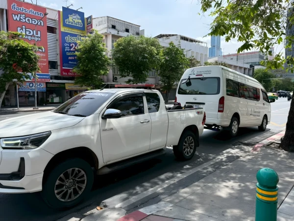 Toyota Commuter @ประเวศ กรุงเทพ