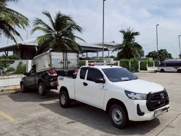 Toyota Hilux Revo @ขลุง จันทบุรี