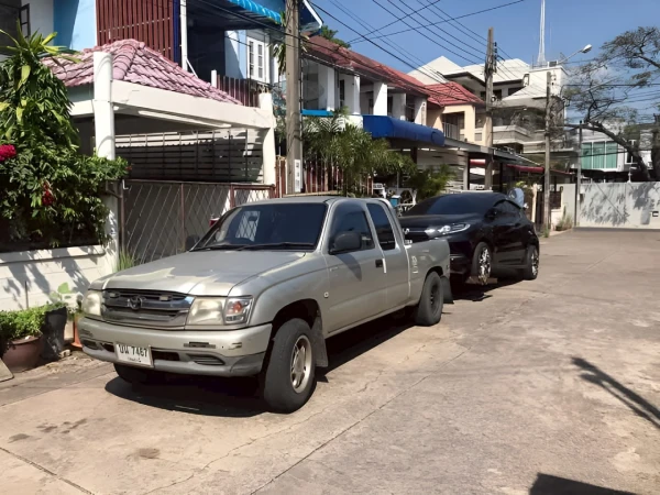 Toyota Harrier @บางเขน กรุงเทพ